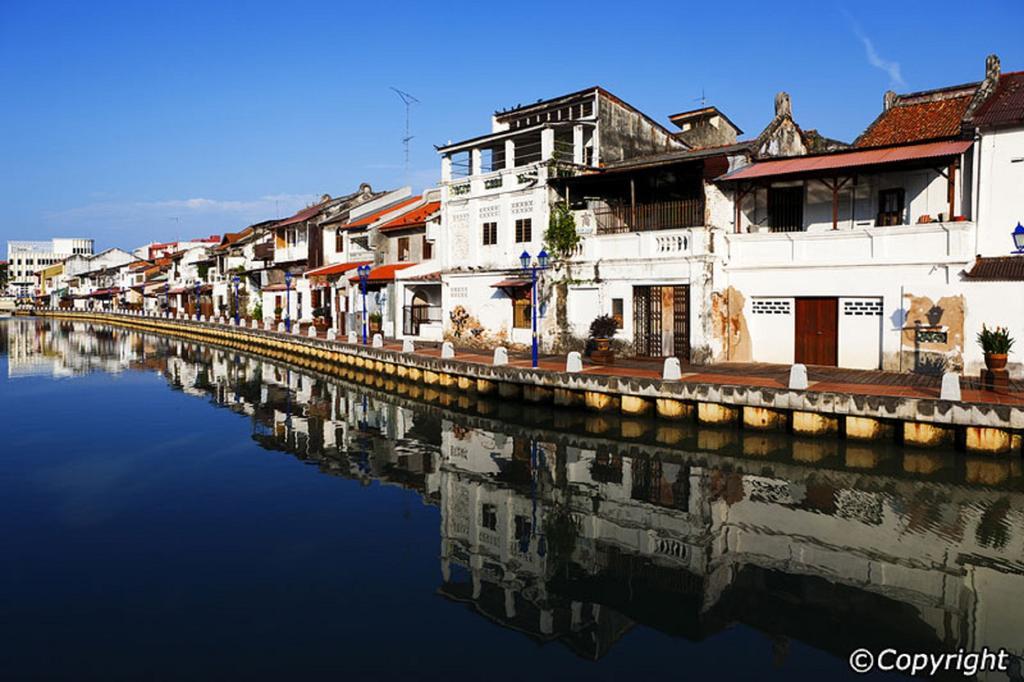 Hallmark Express Hotel Malacca Exteriör bild